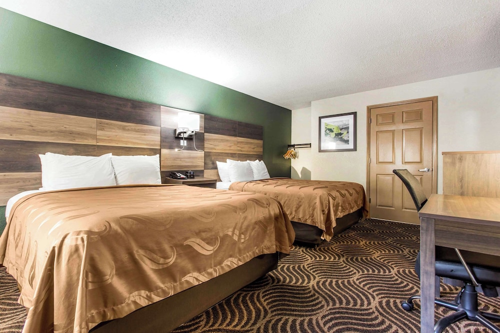 Room, 2 Queen Beds, Accessible, Non Smoking - Photo 3