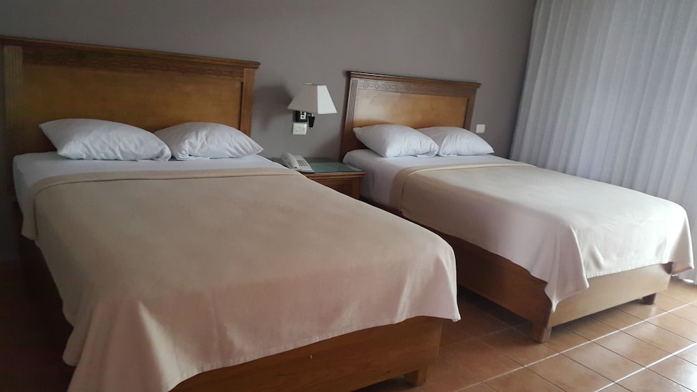 Basic Double Room photo 2