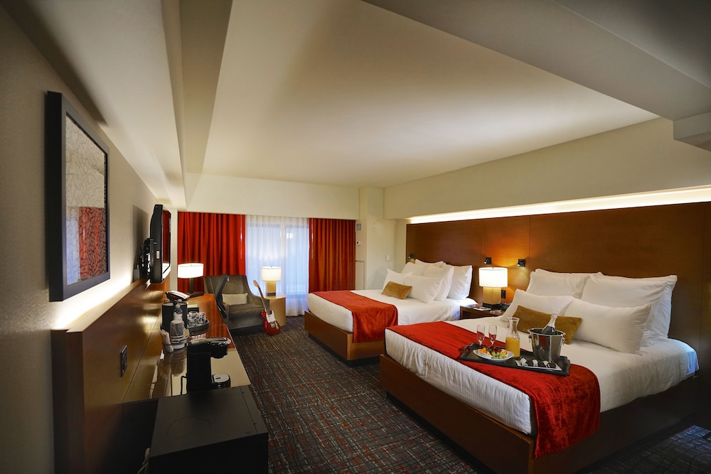 Room, 2 Double Beds, Tower (Cherokee)
