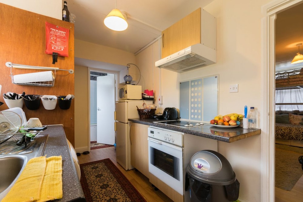 Classic Studio Suite, Kitchen, Ground Floor photo 1