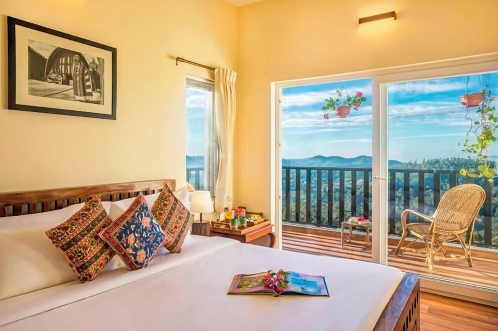 Basic Room, Balcony, Mountain View photo 1