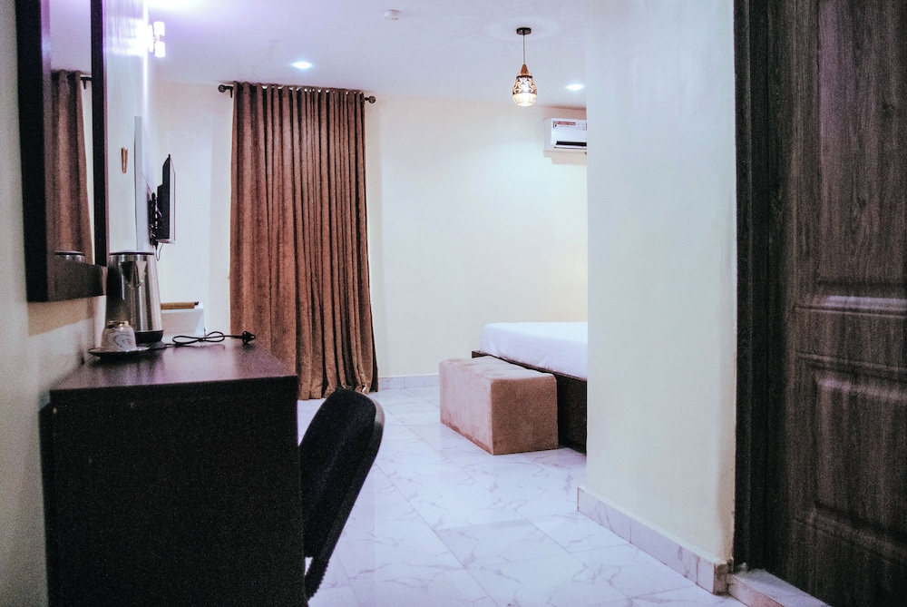Comfort Room photo 2