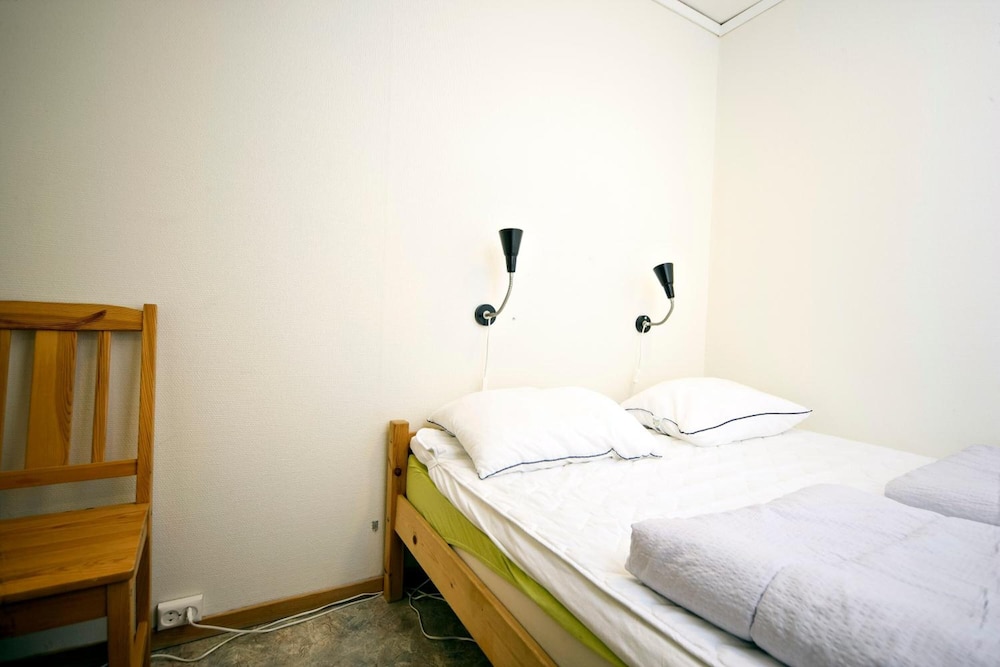 Standard Apartment, 2 Bedrooms, Partial Lake View photo 3