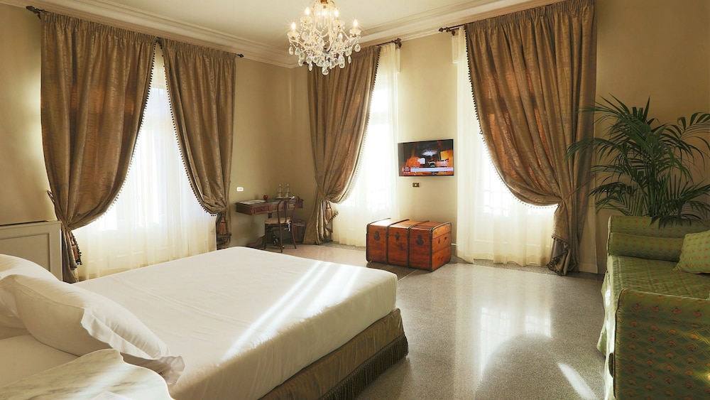 Premium Room, Balcony, Corner