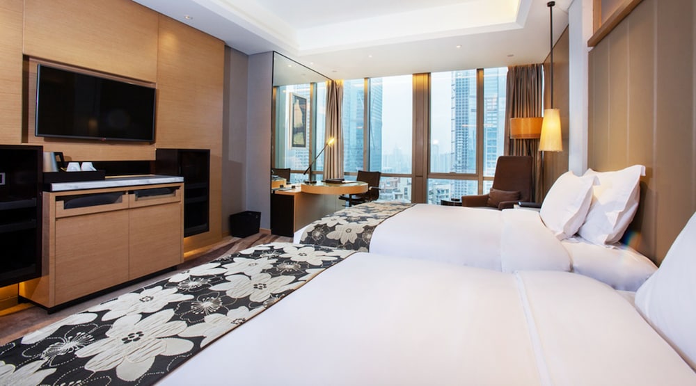 Superior Room, 2 Twin Beds, Non Smoking thumbnail 5