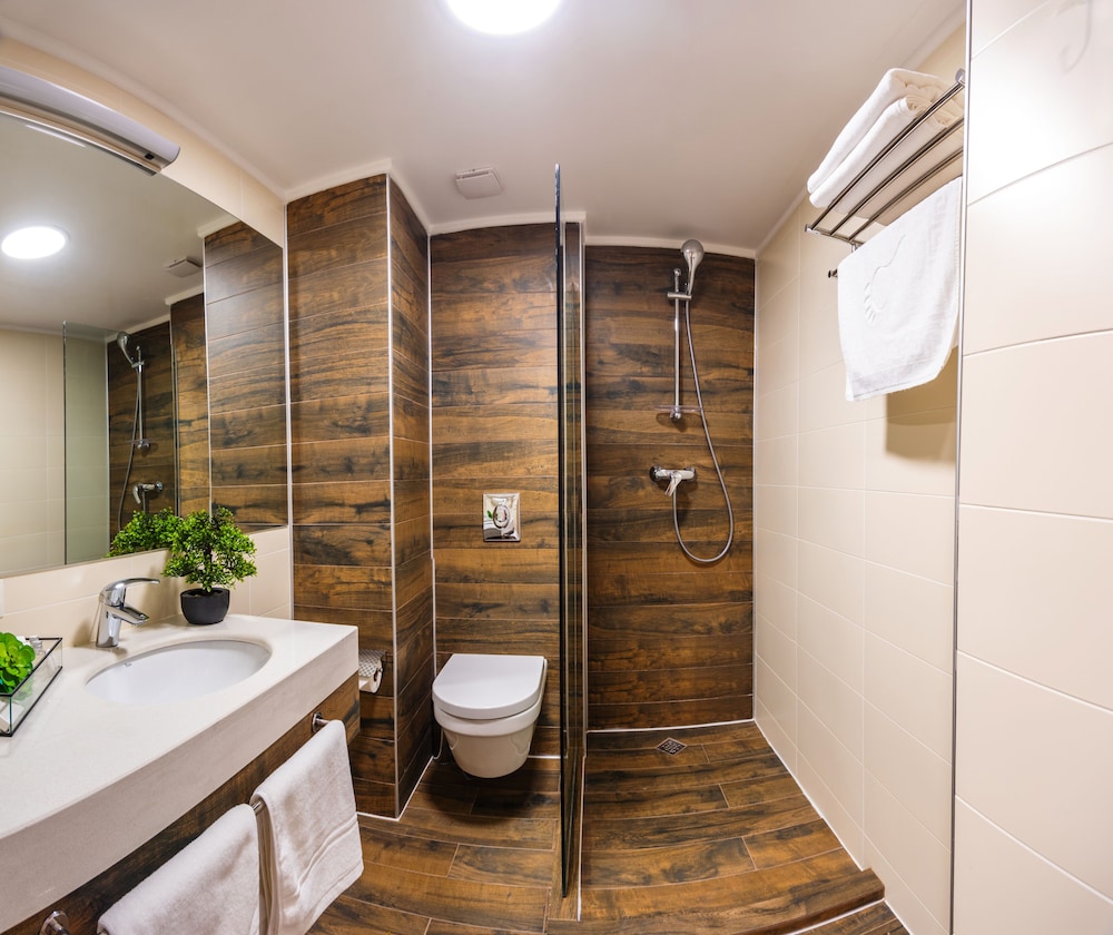 Standard Double Room - Photo 17