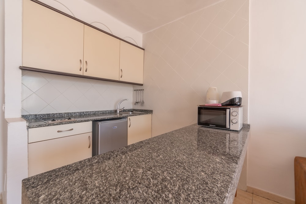 Luxury Apartment, 2 Bedrooms (2 adults and 2 children) photo 3