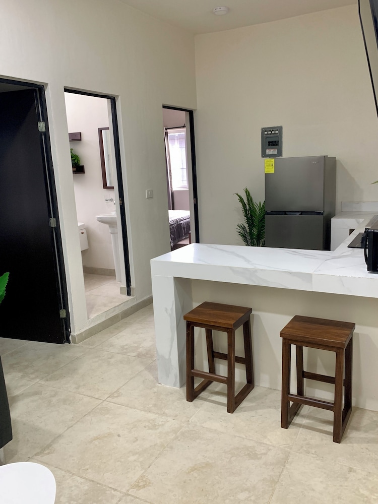Deluxe Suite, Courtyard View