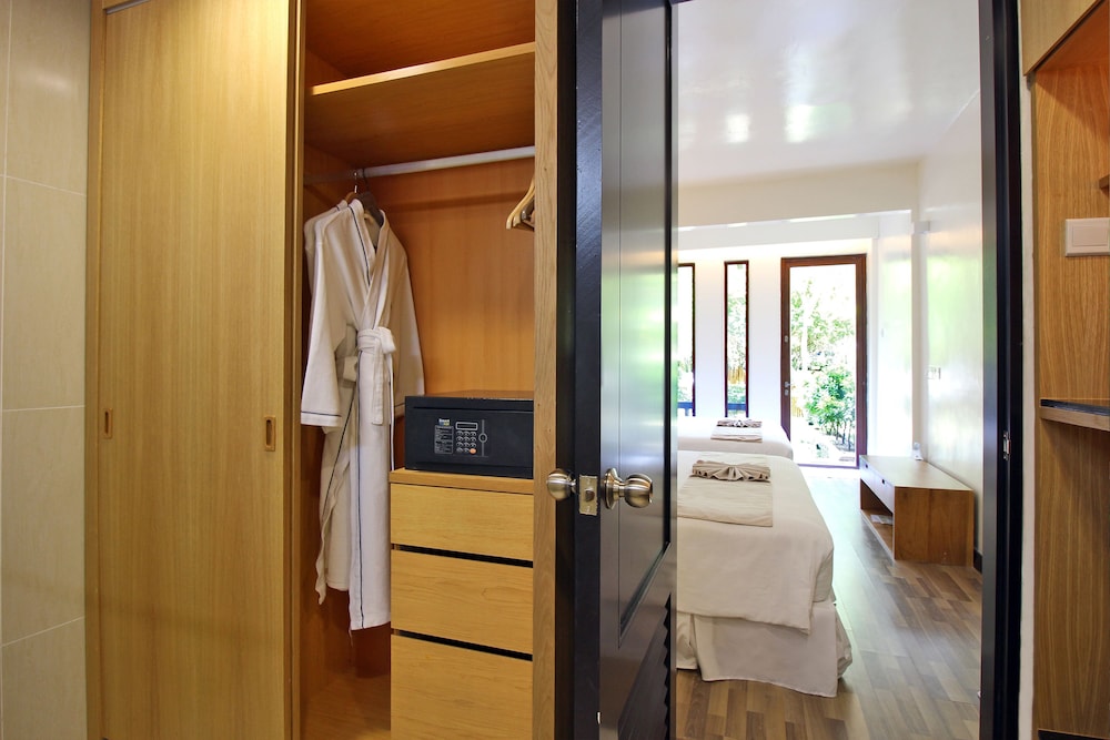 Deluxe Garden Room photo 3