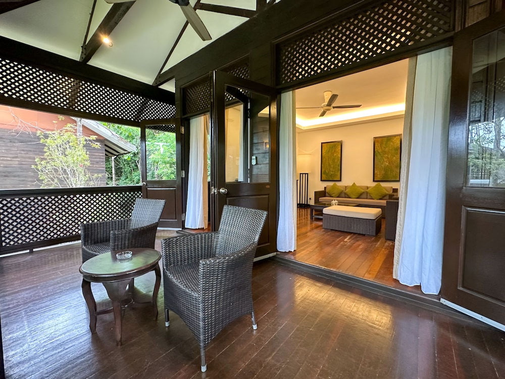 Two Bedroom Garden View Suite - Photo 11