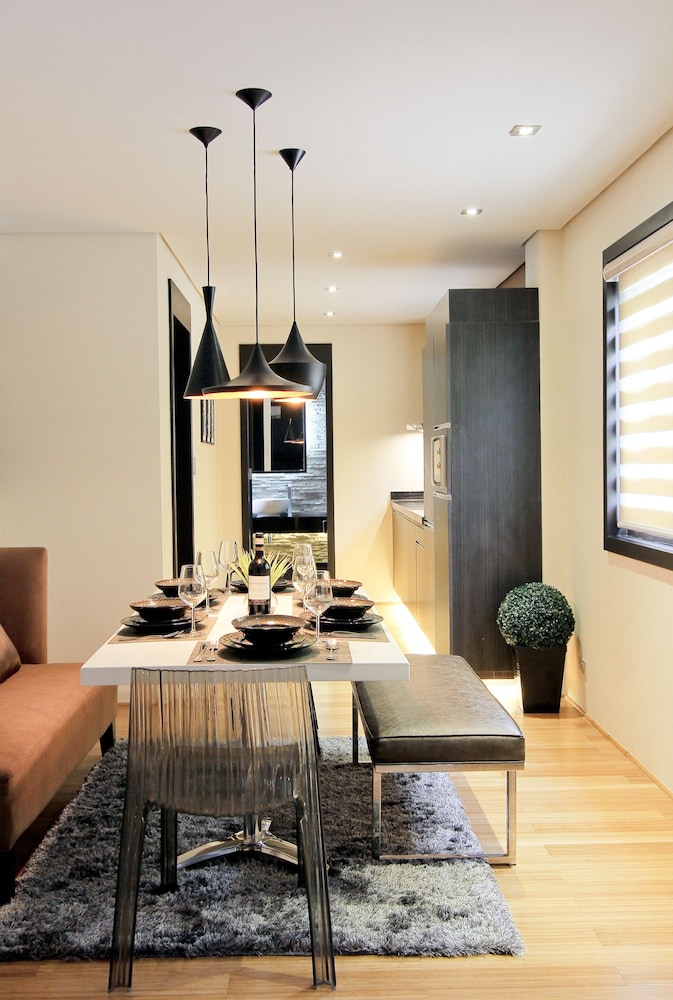 Sampaguita Suite photo 3