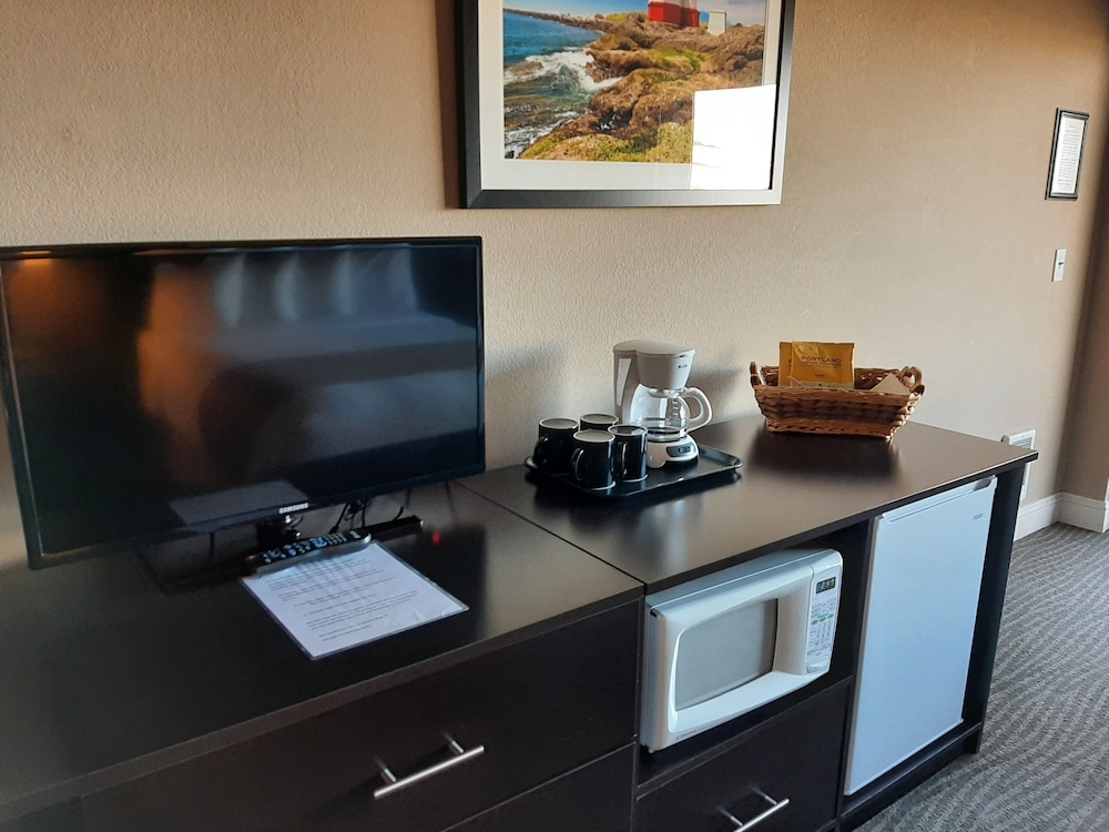 Deluxe Room, 2 Queen Beds (Pet Friendly)