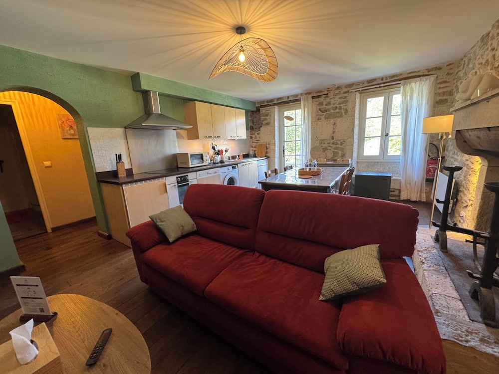 Comfort Cottage, 2 Bedrooms, Terrace, Garden View