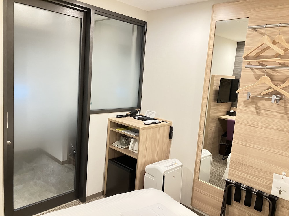 Semi Double Room C, Shower Only (No Bathtub), Non Smoking photo 3