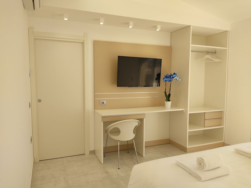 Deluxe Apartment - Photo 2