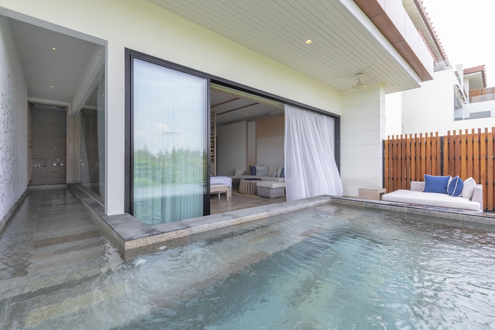 Deluxe sky pool suite - Photo 6