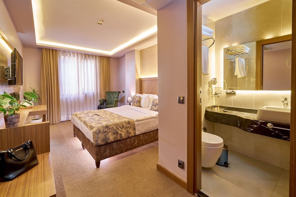 Standard Double Room photo 3