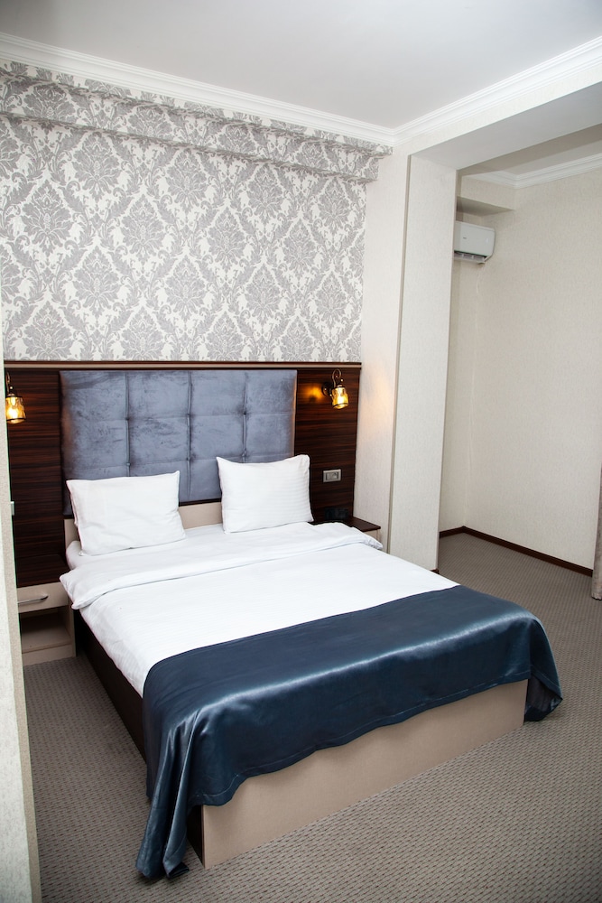 Standard Double Room - Photo 4