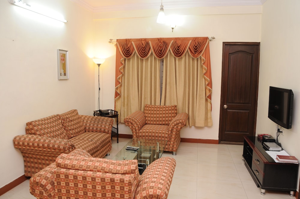 Premium Suite, 1 Queen Bed, Kitchen photo 3