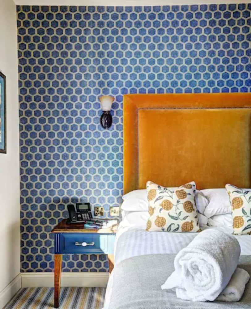 Double Room - Photo 11