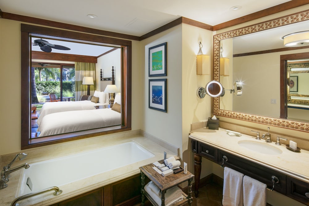Deluxe Room, 2 Double Beds, Balcony
