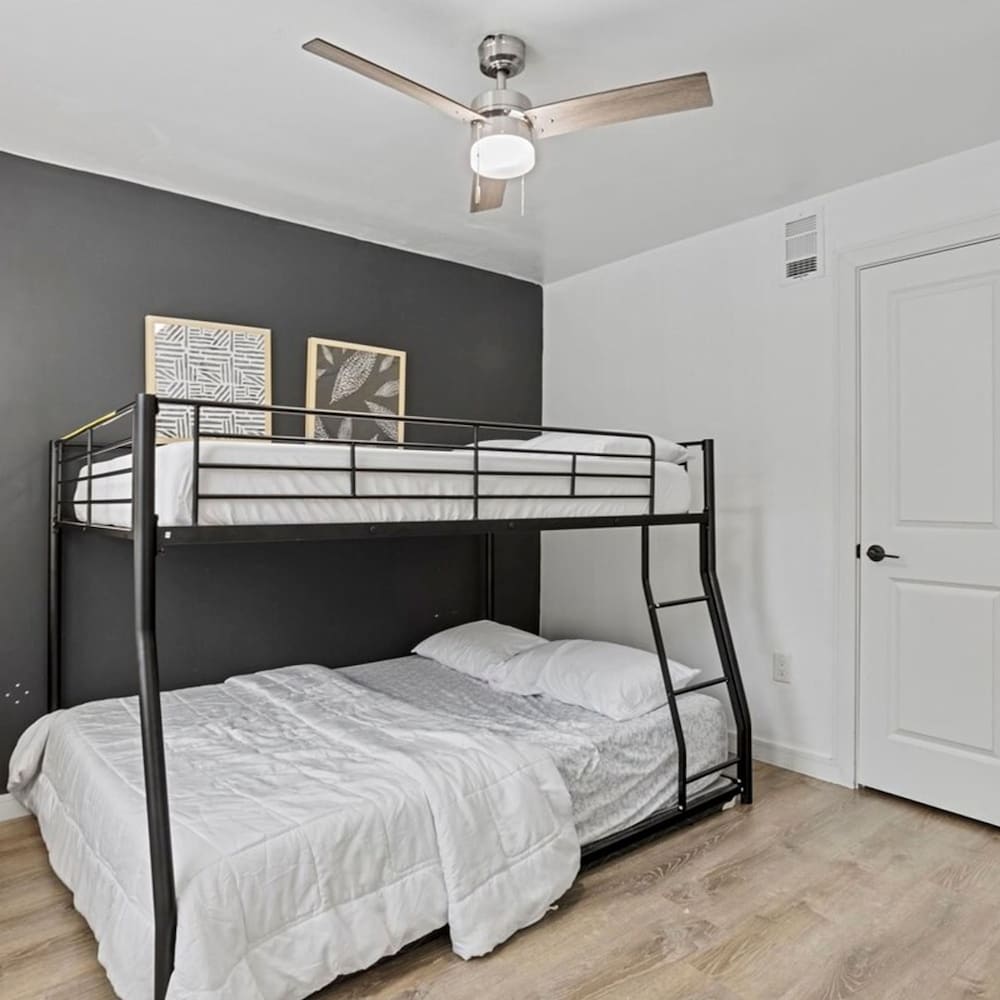 Arbor Villas I Sleeps 22 I Central HTX I Parking, Kuva 6