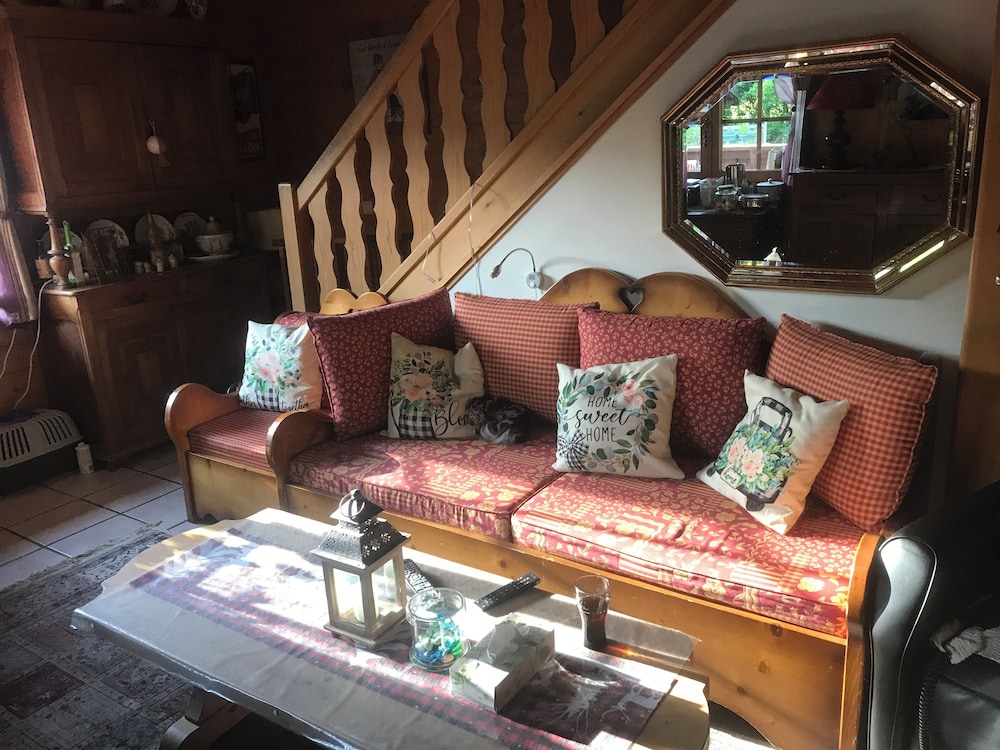 Family Room - Photo 4