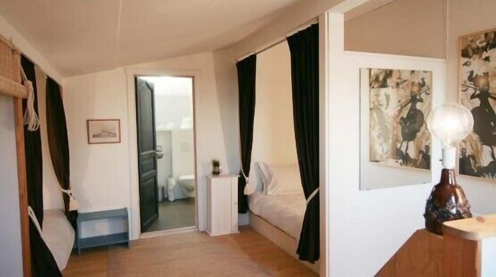 Triple Room, Private Bathroom photo 1
