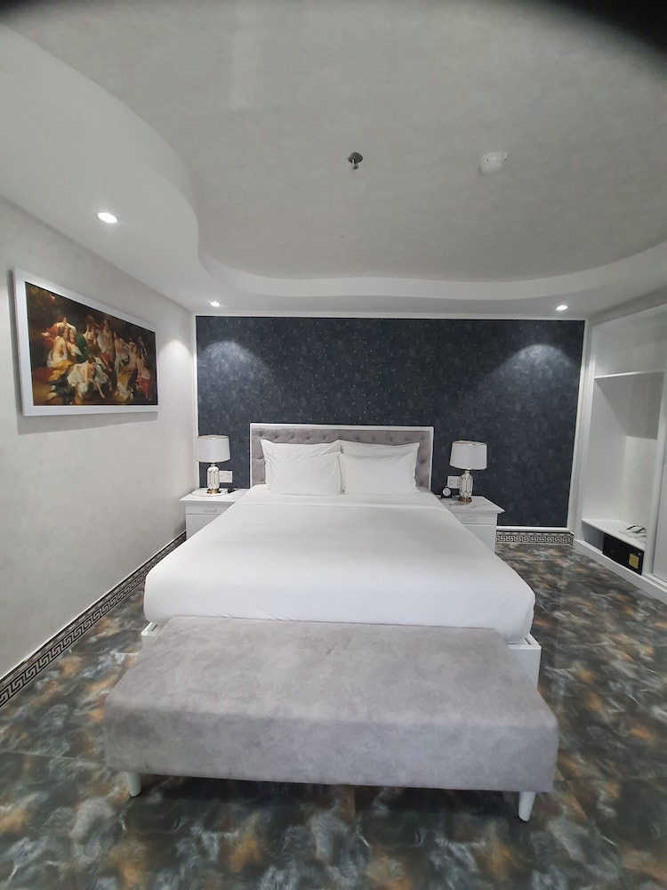 Deluxe Twin Room, City View
