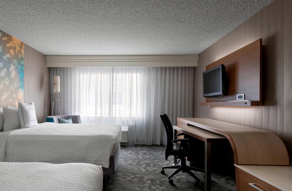 Deluxe Room, 2 Queen Beds - Photo 3