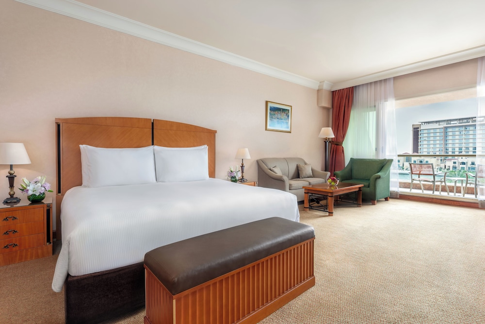 Gulf View Room King - Free daily shuttle bus to Yas attractions, Yas Mall and Grand Mosque
