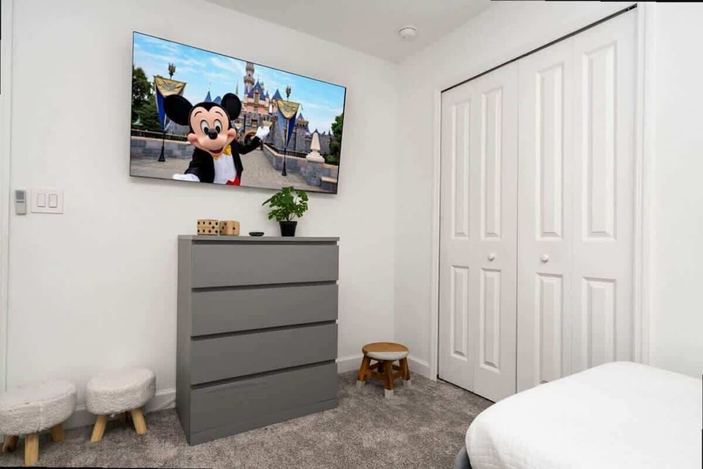 Room, 1 Queen Bed, Accessible, Non Smoking (Mobility) photo 1
