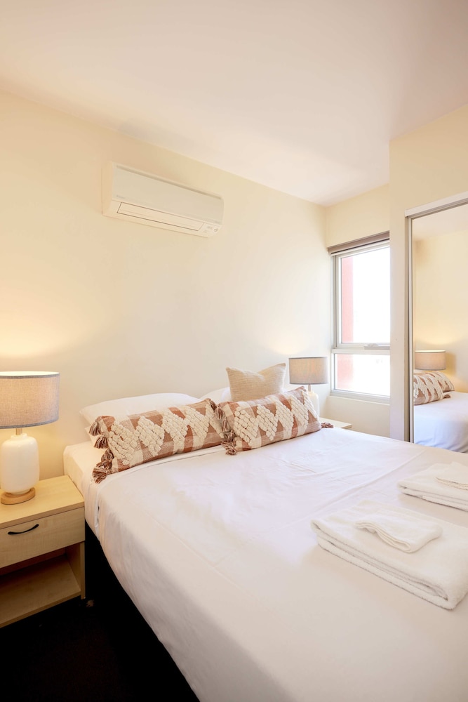 Deluxe Two Bedrooms Apartment - Photo 1