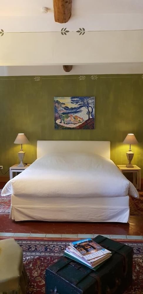 Deluxe Double Room (Laurier)