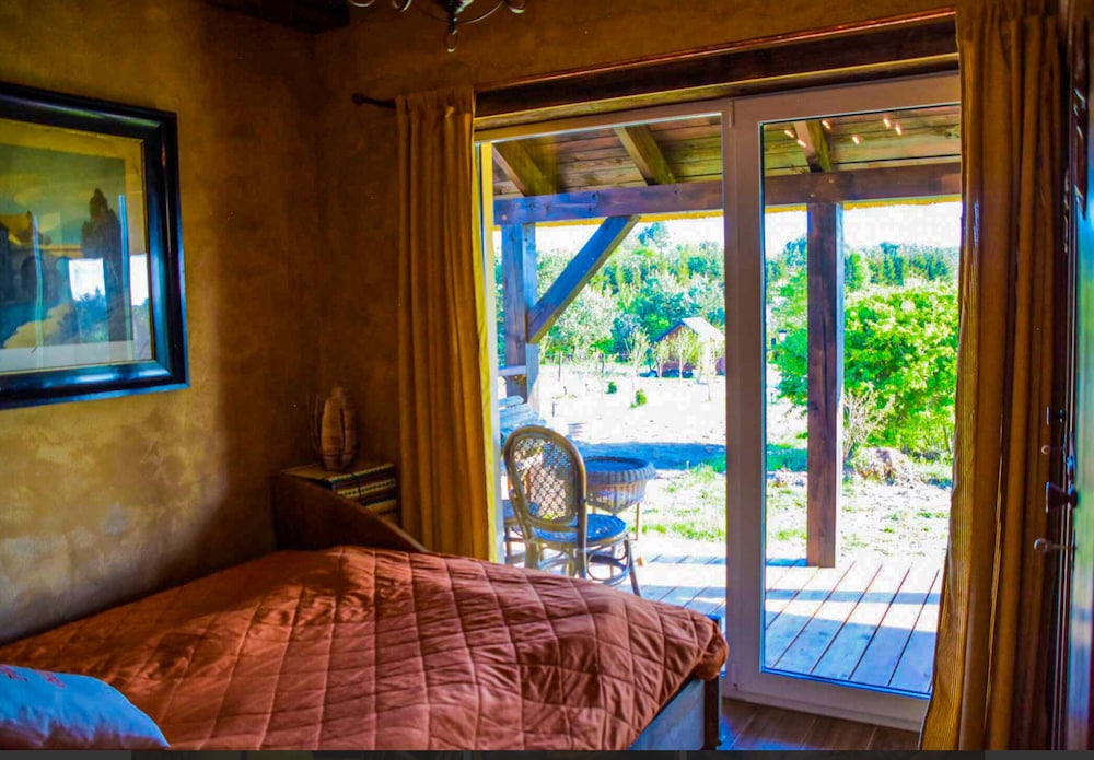 Deluxe House, 3 Bedrooms, Fireplace, Beachfront photo 1