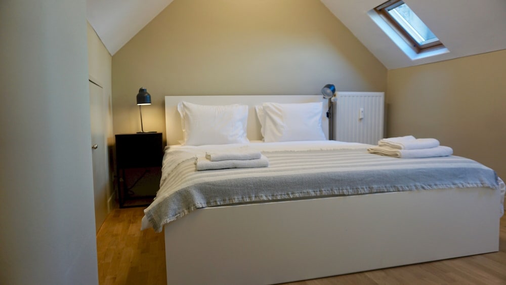 Apartment (1 Bedroom)