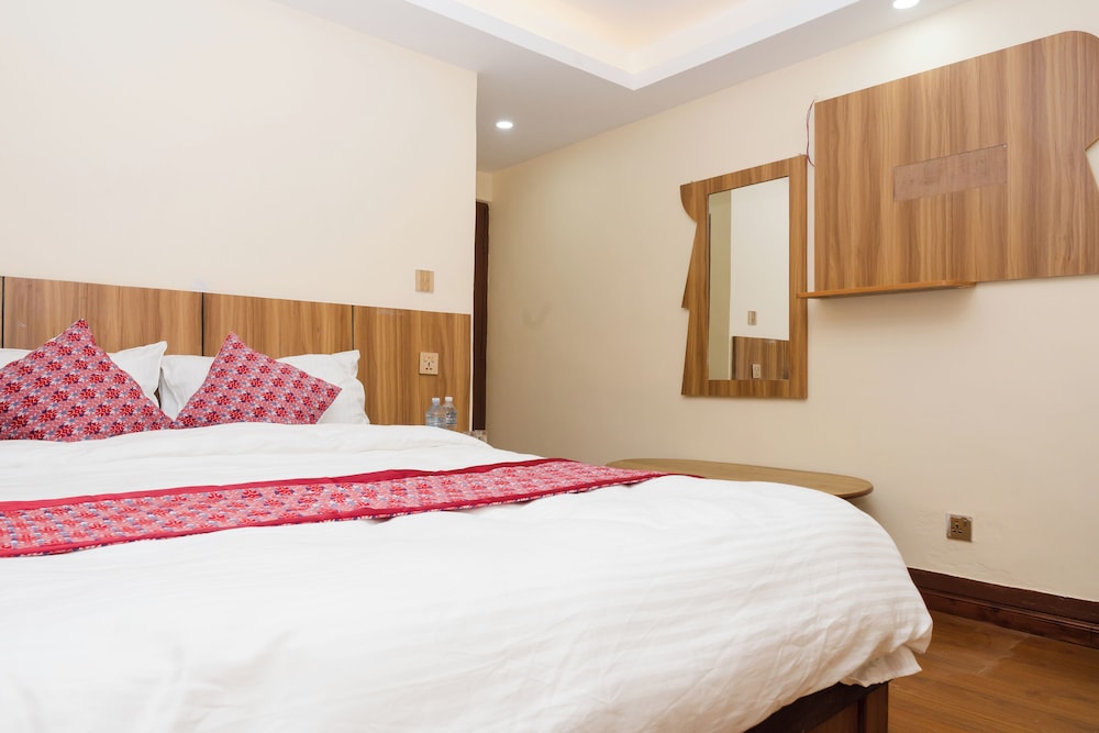 Deluxe Room - Photo 6