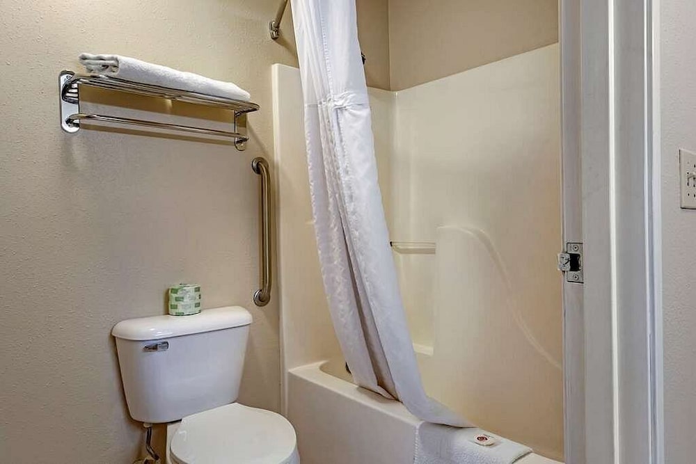 Suite, 2 Queen Beds, Non Smoking - Photo 5