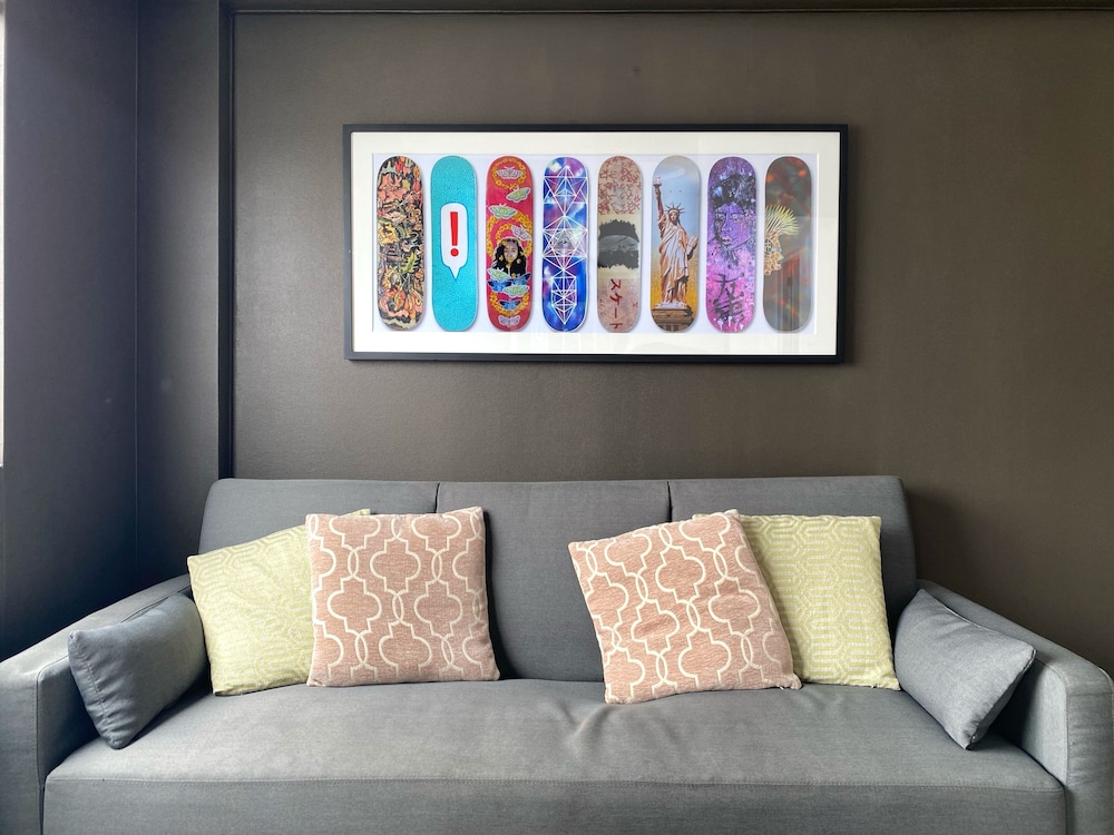 Apartment (520)
