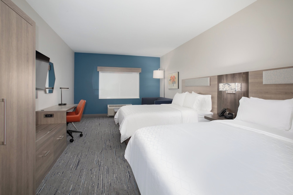 Standard Room, 2 Queen Beds, Accessible (Communications) - Photo 3