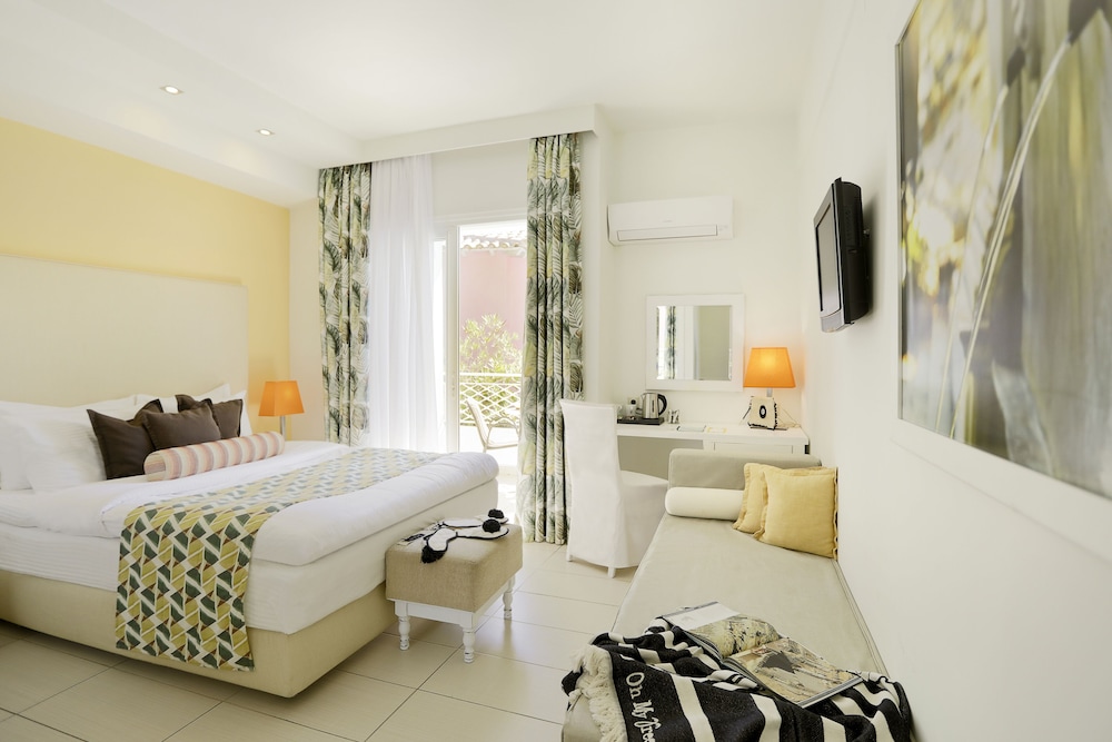 Superior Double Room - Photo 1