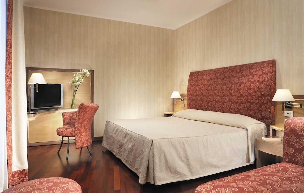 Standard Double Room - Photo 1