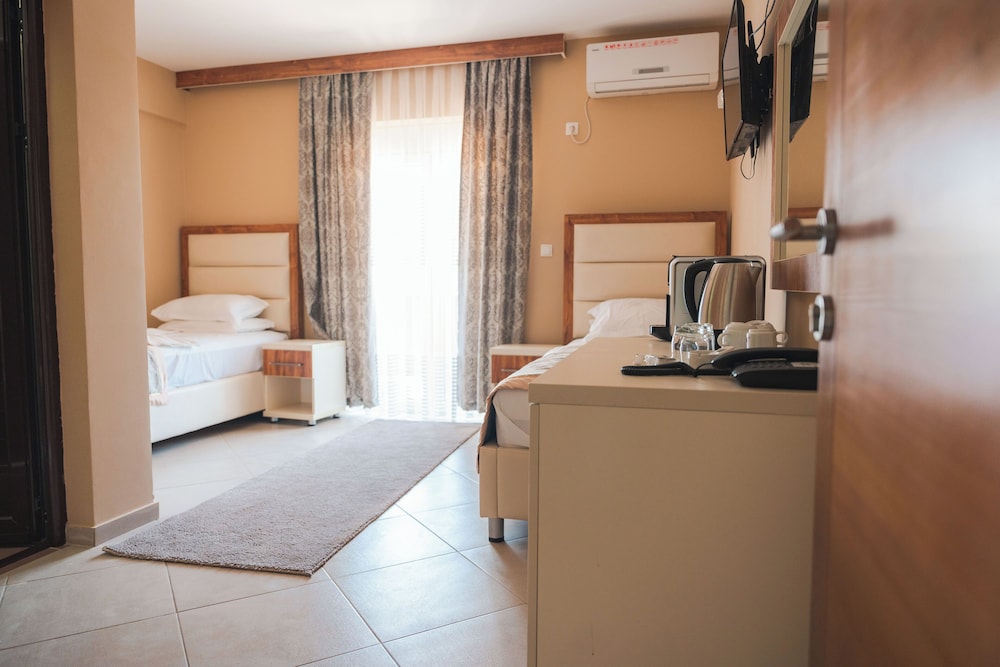 Twin Room, Balcony