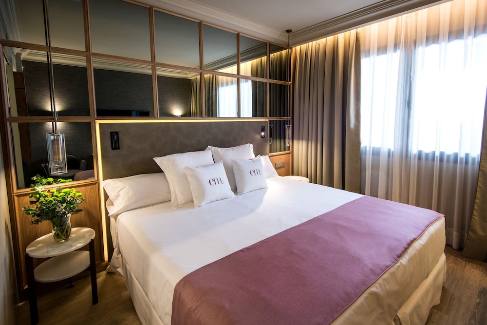 Family Deluxe Room - Photo 1
