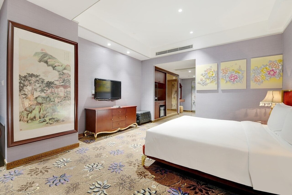 Deluxe King Room, Sea View photo 2