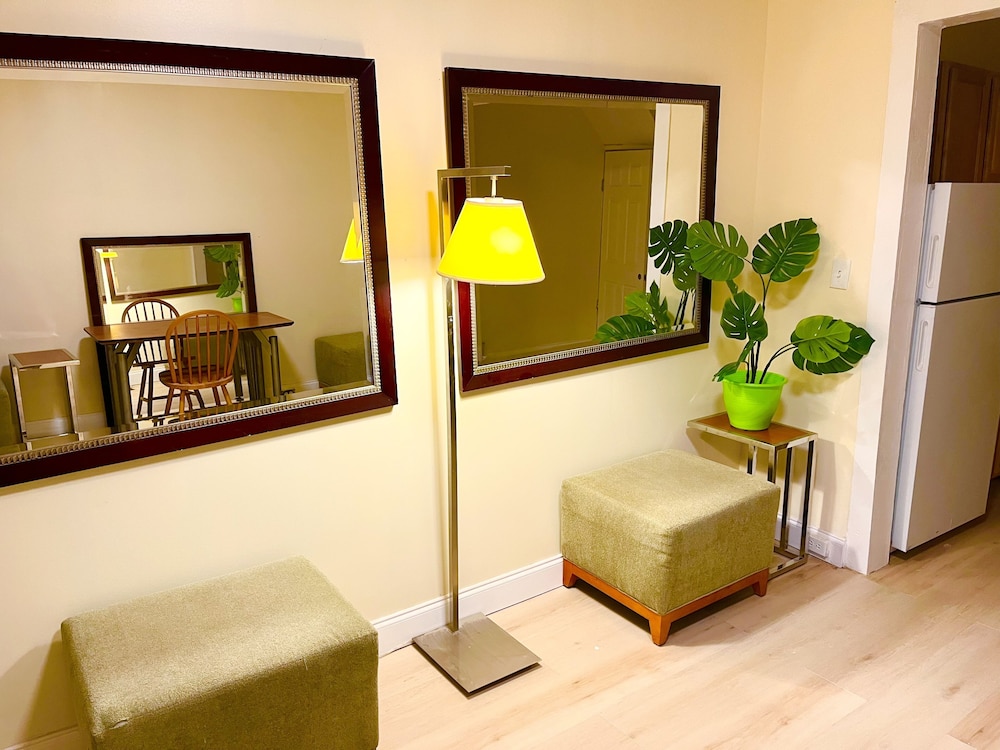 Comfort Room photo 2