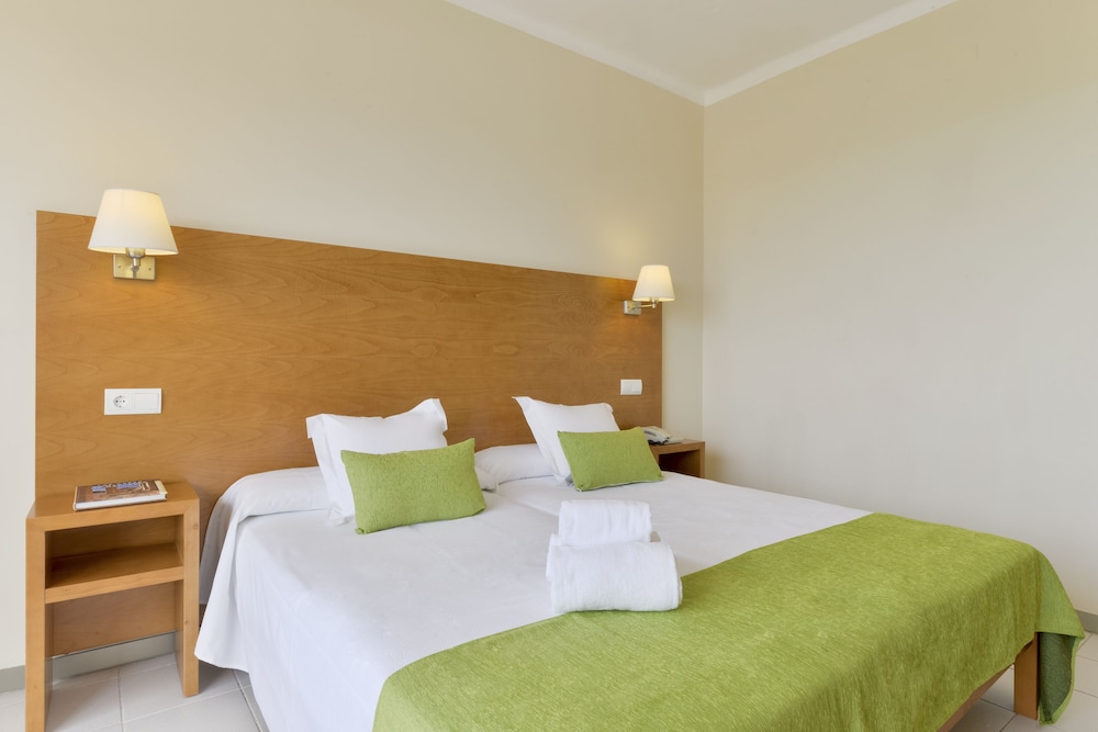 Standard Twin Room, Balcony - Photo 1
