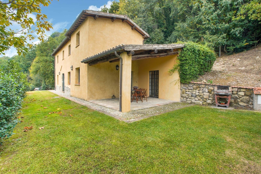 Villa photo 1