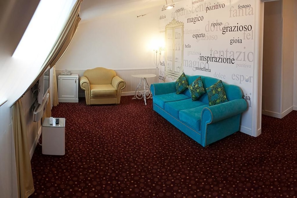 Luxury Room, 1 Queen Bed photo 1