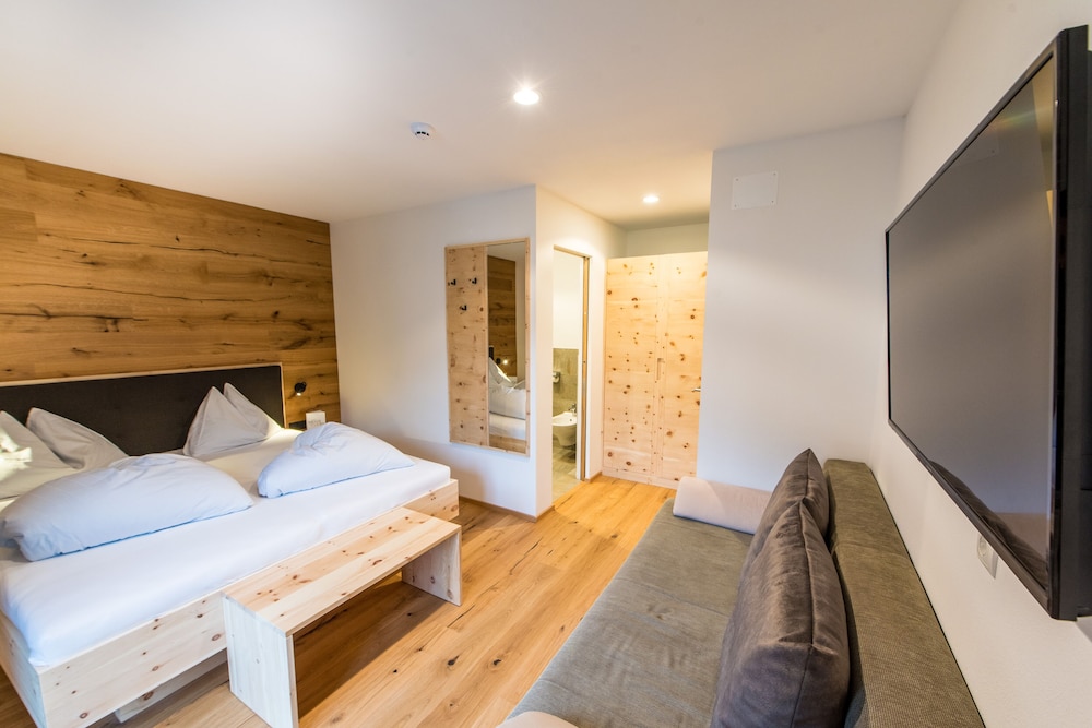 Superior Double Room - Photo 1